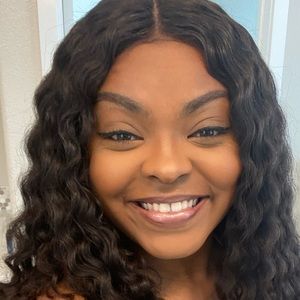 Meet your Posher, Rhonda